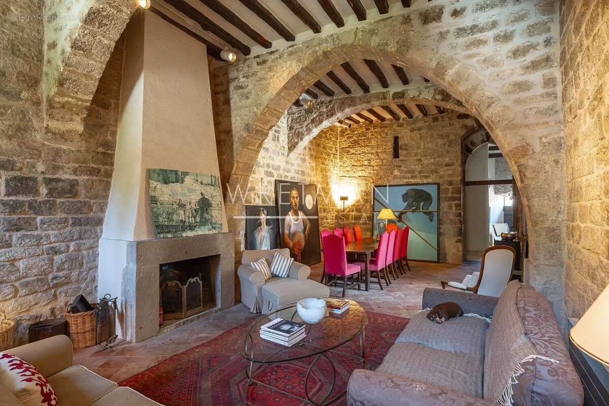 Maison à SEILLANS