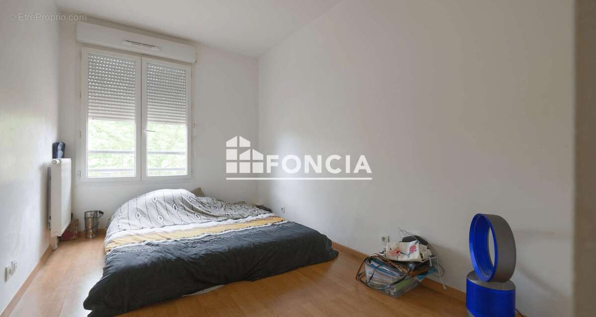 Appartement à SAINT-PIERRE-DU-PERRAY