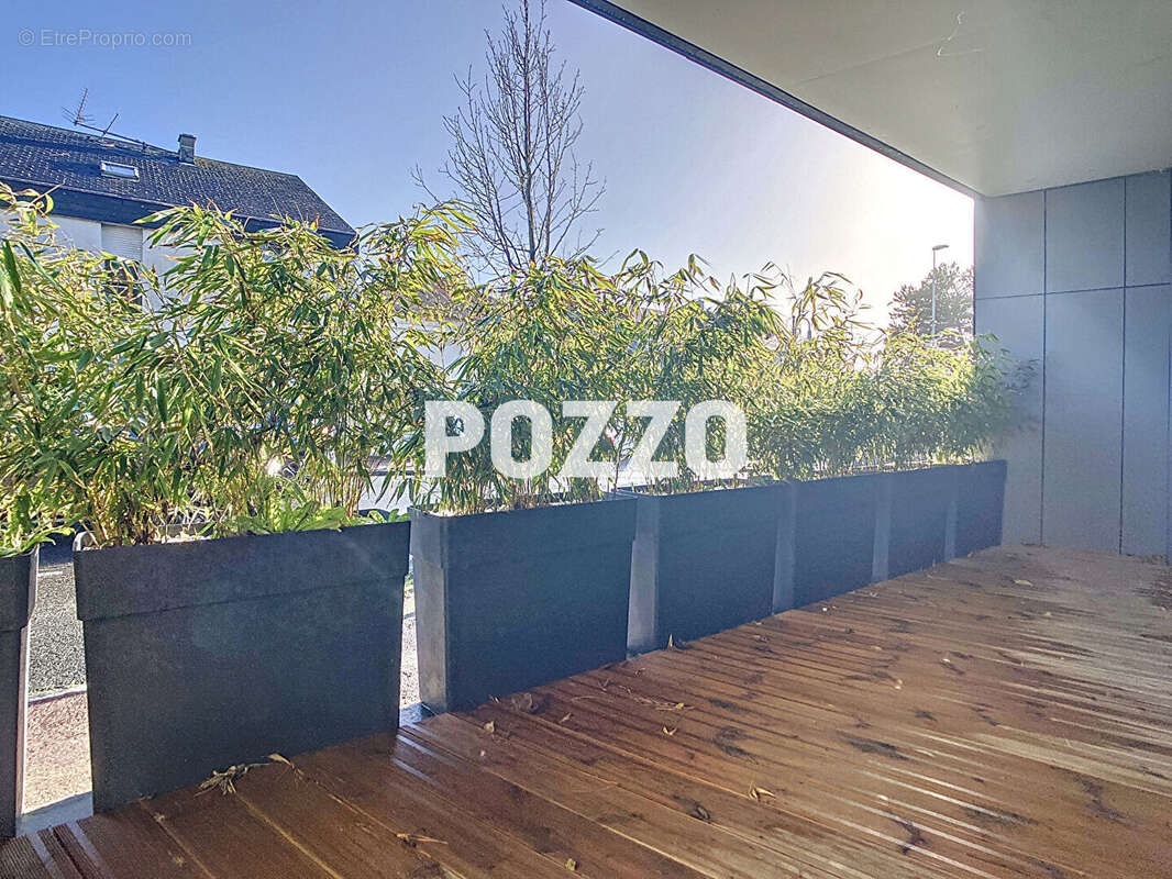 Appartement à DONVILLE-LES-BAINS