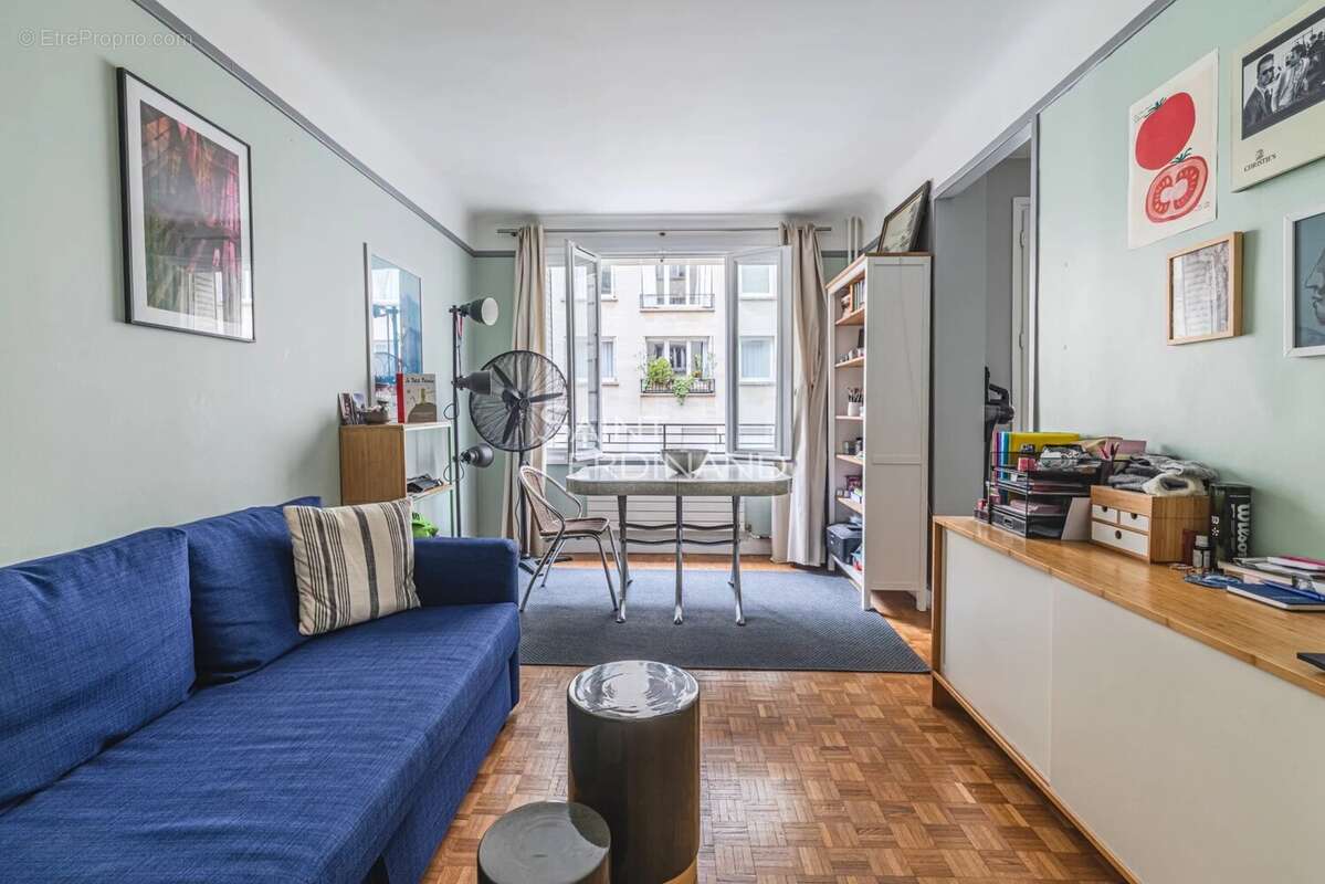 Appartement à PARIS-15E