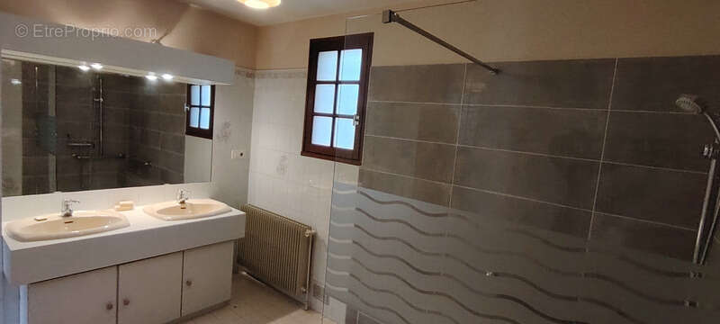 Maison à vendre 8 pièces ASSAIS LES JUMEAUX (79) - photo 18