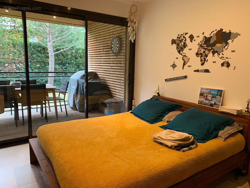 Appartement à VENELLES