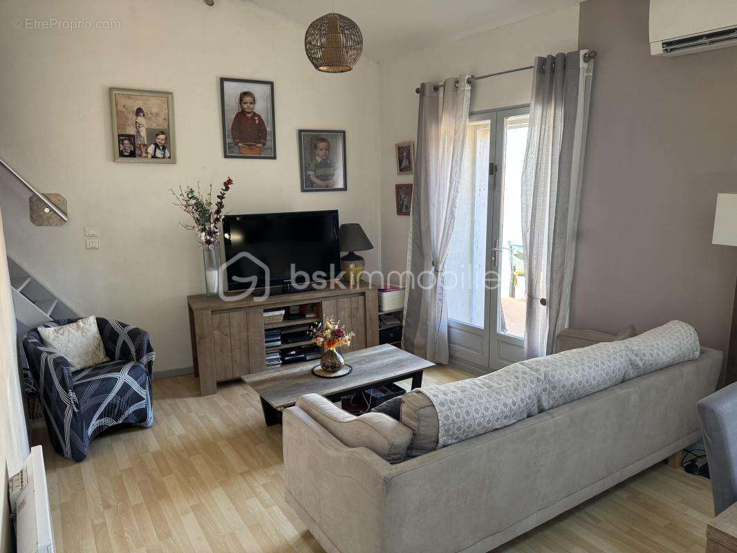 Appartement à LEZIGNAN-CORBIERES