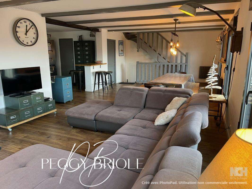 Maison à LES ANGLES