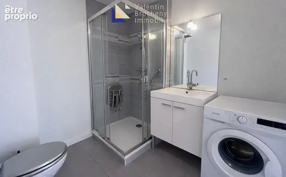 Plein bourg de Carnac,  2ème étage avec ascenseur, appartement T2 avec terrasse et double parking - photo 6