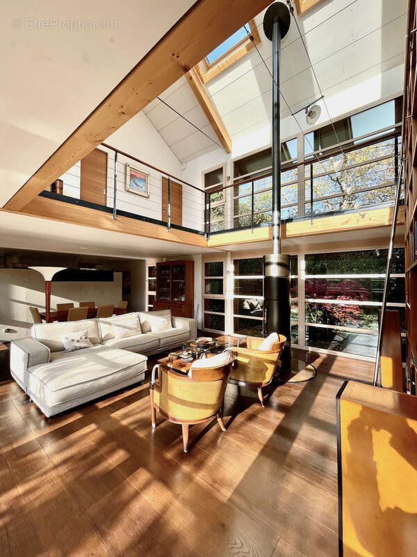 Maison à DIVONNE-LES-BAINS