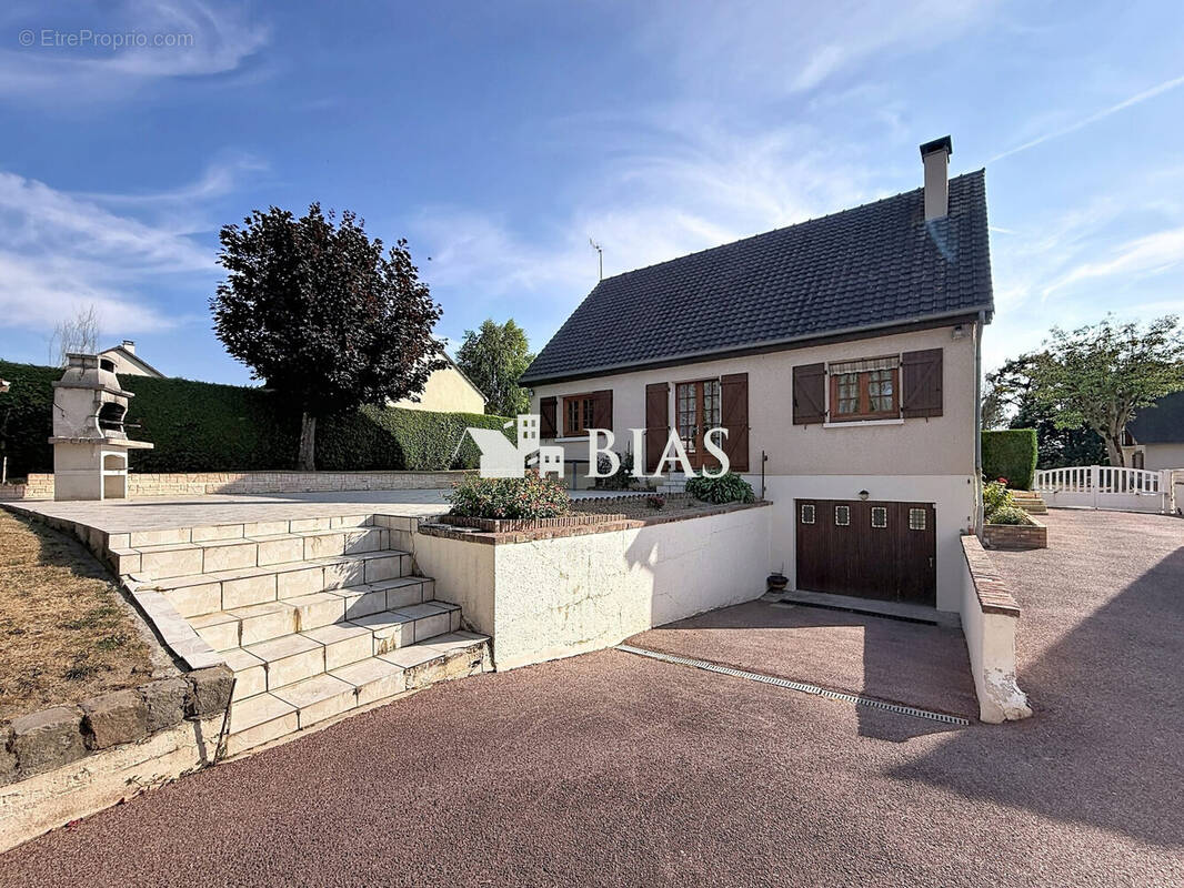 Maison à BRIONNE
