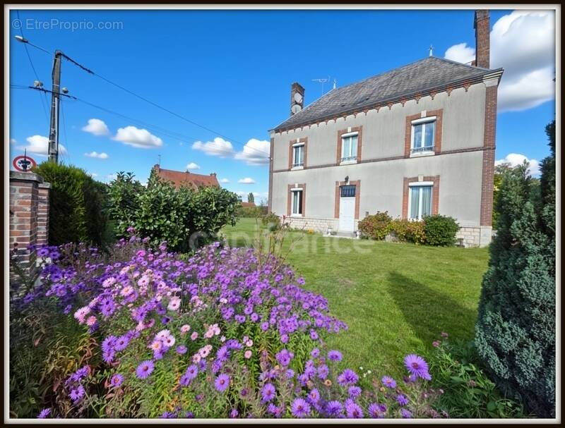 Maison à VARENNES-CHANGY