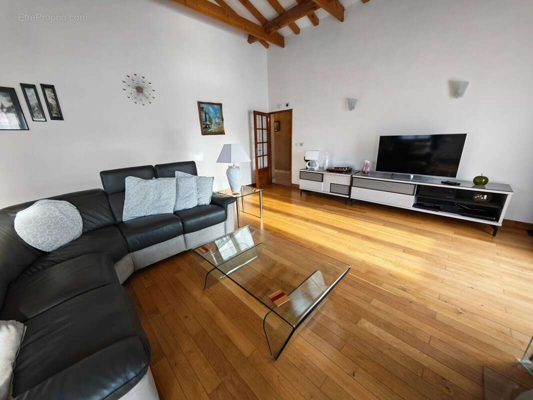 Maison 137 m² à Lauzun  - photo 6