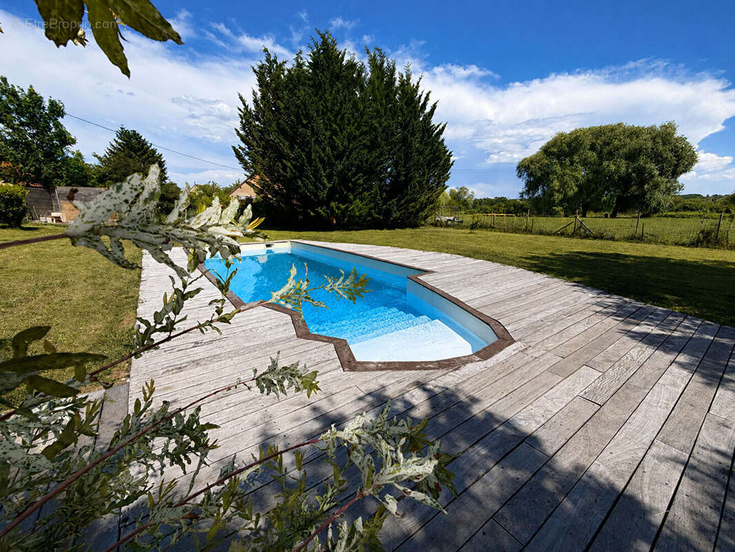 Maison 5 chambres avec piscine, moins de 10 minutes de DOLE - photo 3