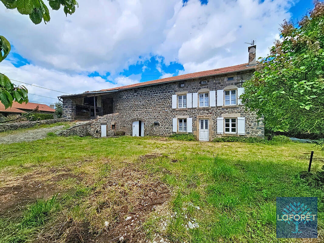 Maison à SANSSAC-L'EGLISE