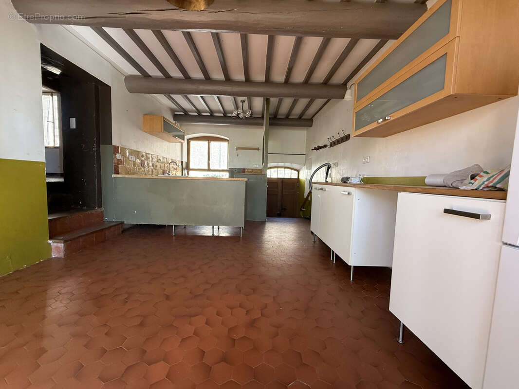 Maison à MONTPEYROUX