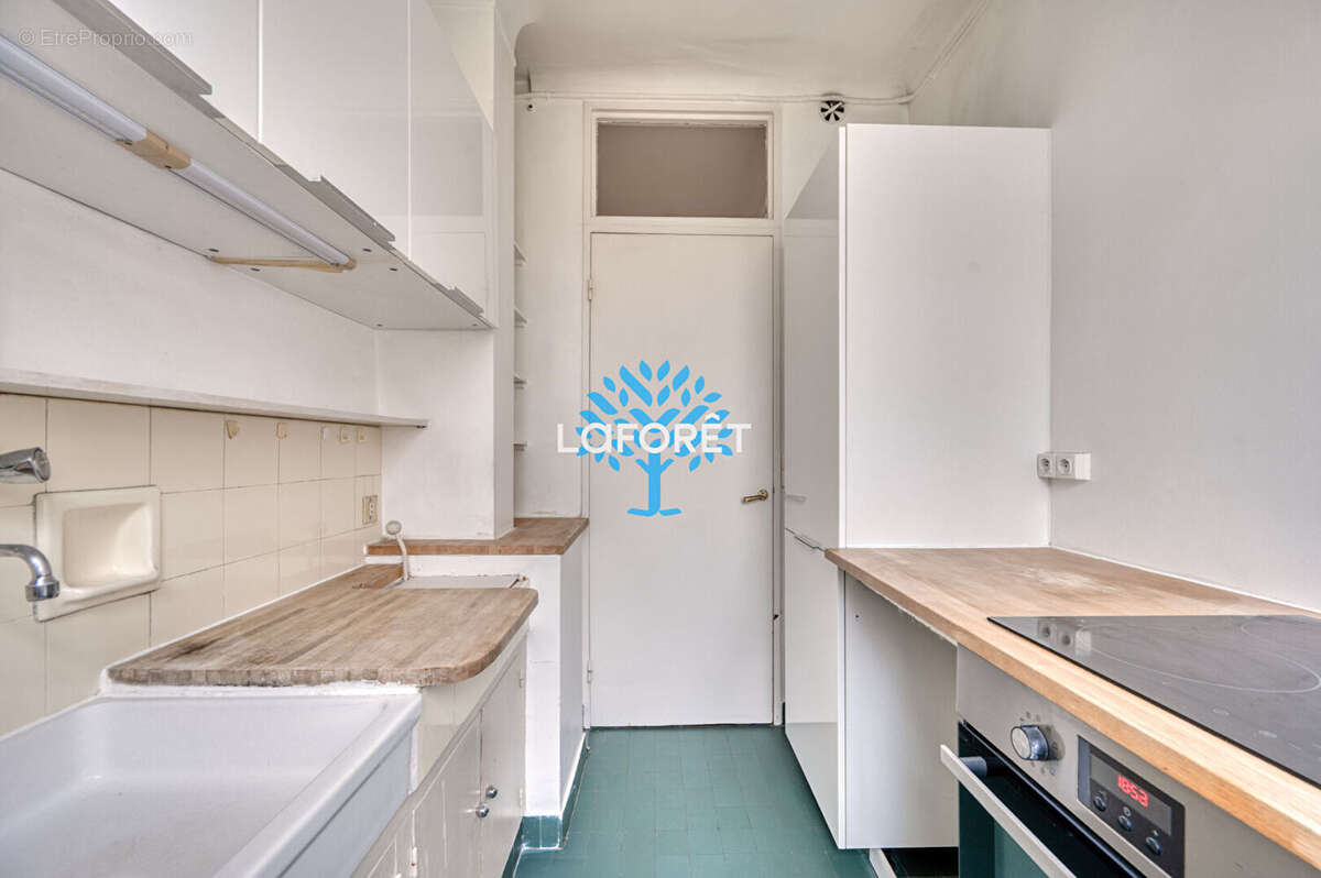 Appartement à NEUILLY-SUR-SEINE