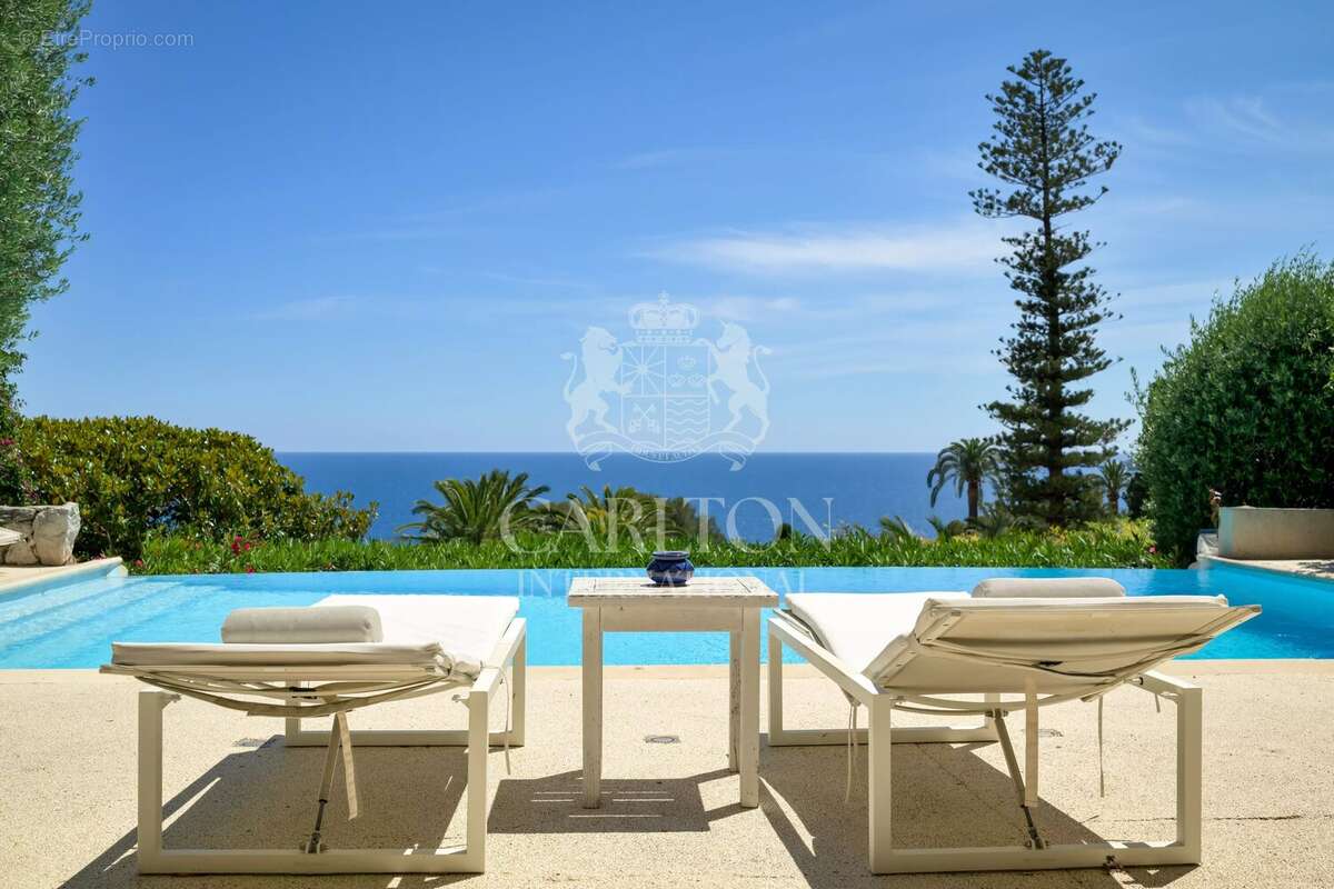 Maison à EZE