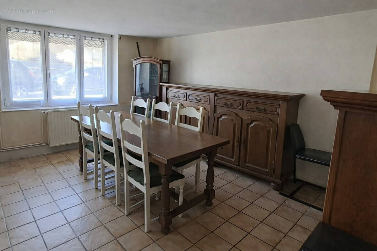 Maison à VRIGNE-AUX-BOIS