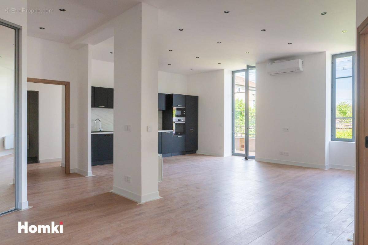 Appartement à SAINT-GEORGES-DE-RENEINS