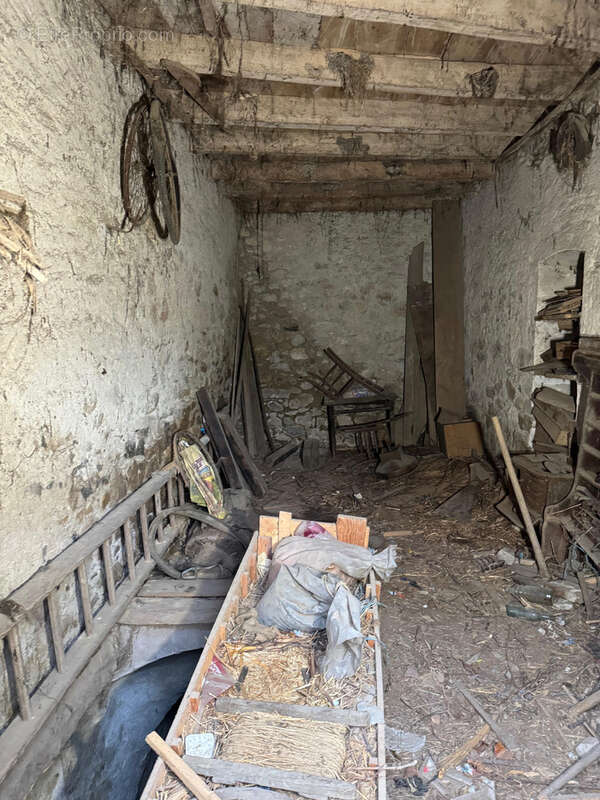 Terrain à CHAPAREILLAN