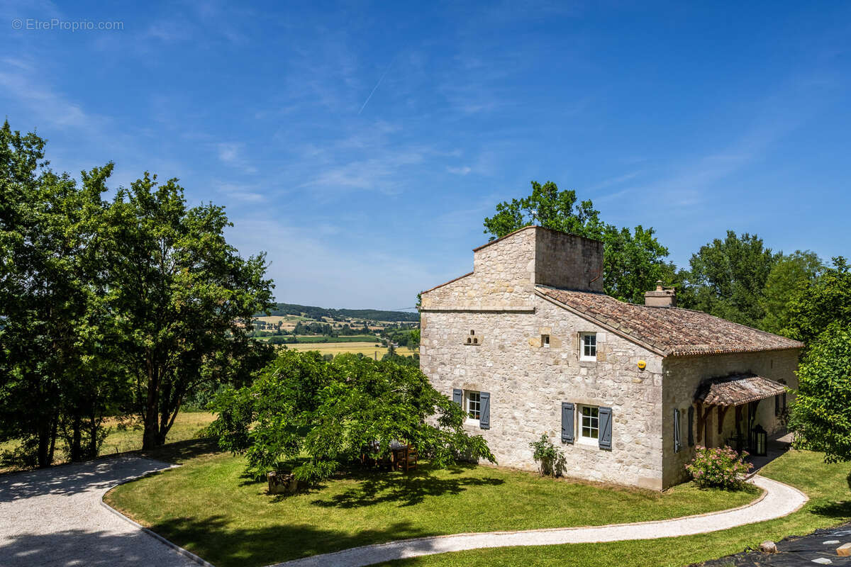 Maison à LAUZERTE