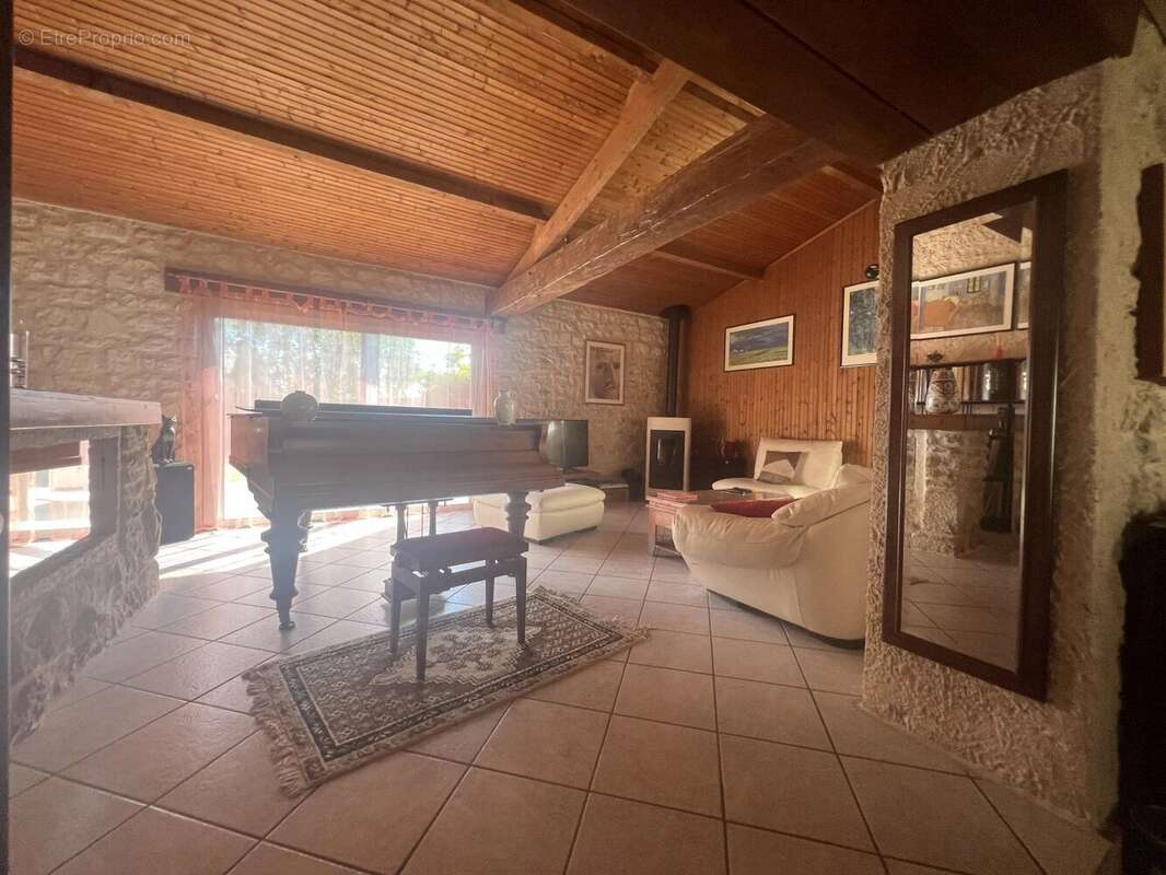 Vente Maison Fleure(86340) 227 000ï¿œ - photo 10
