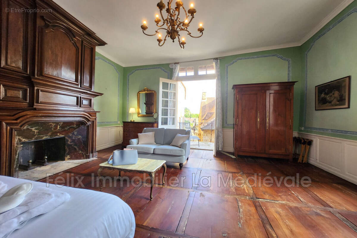 Appartement à SARLAT-LA-CANEDA