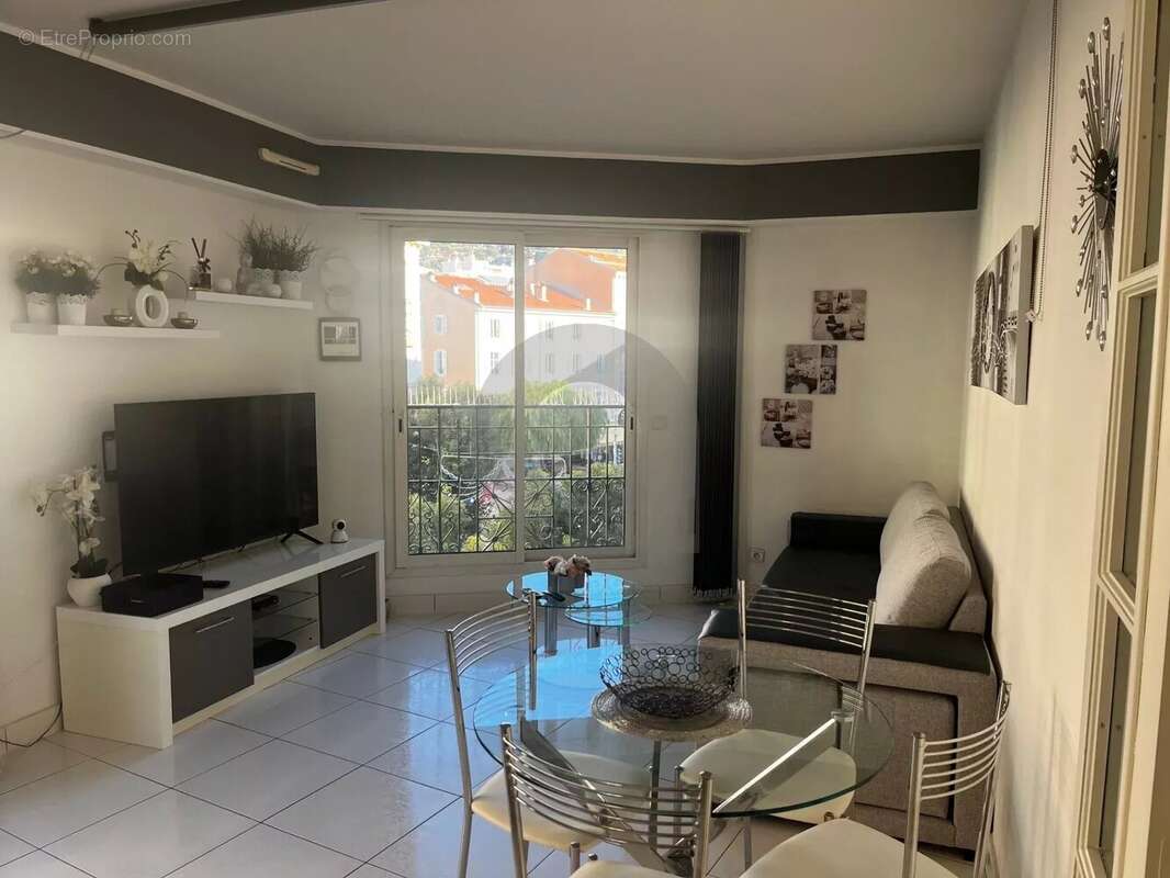 Appartement à MENTON