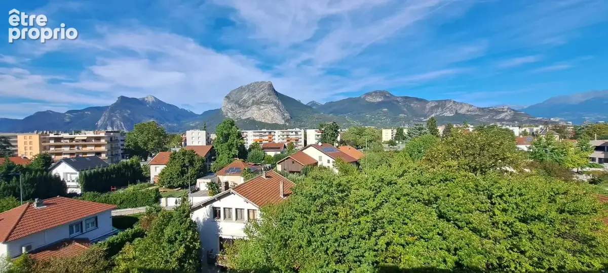 Idéal investisseur - Appartement T4 en dernier étage avec cave - photo 2