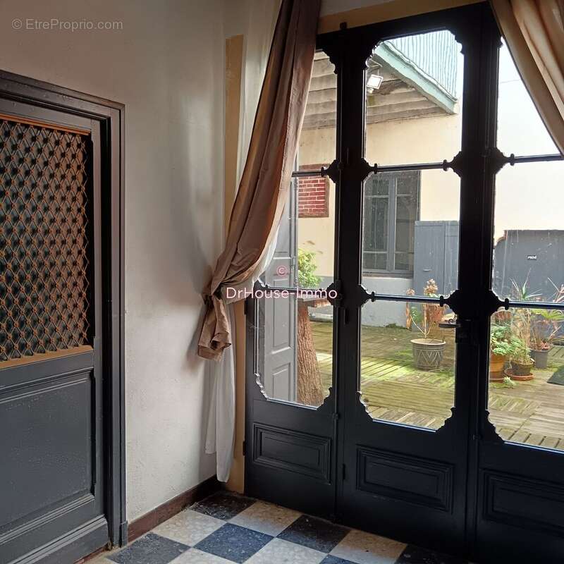 Maison à SAINT-SIXTE