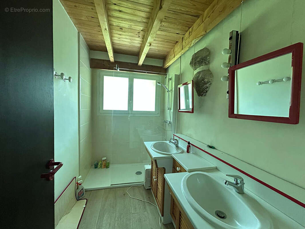 Maison à PLOUGONVEN