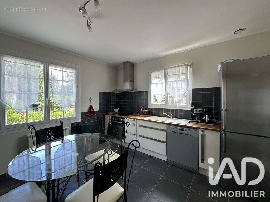 Maison 177 m² à Tour-En-Sologne  - photo 9