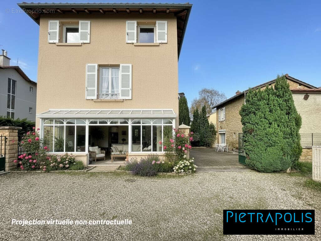 Maison à VILLEFRANCHE-SUR-SAONE