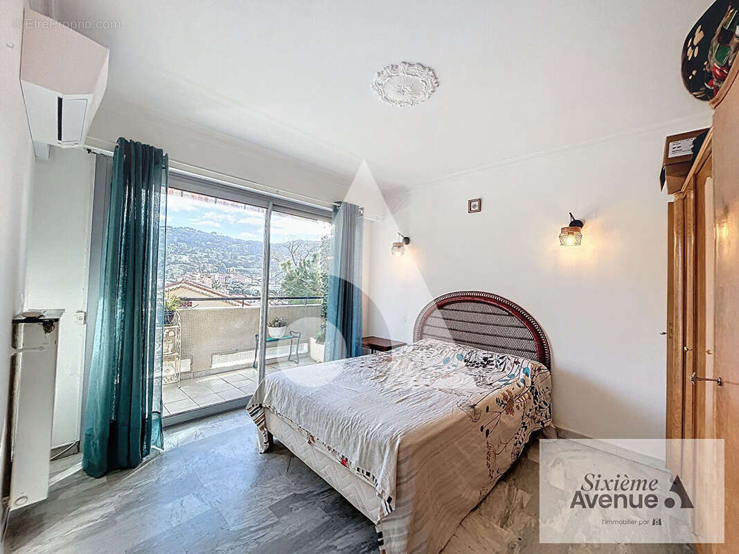 Appartement à LE CANNET