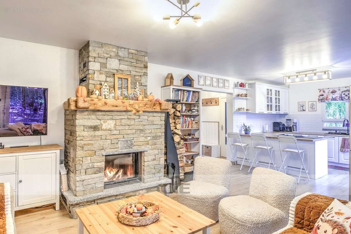 Maison à SAINT-JULIEN-EN-GENEVOIS