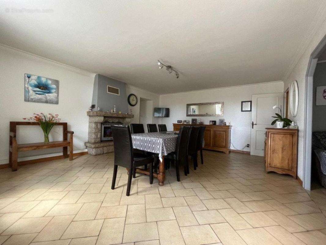 Maison à PLEUCADEUC