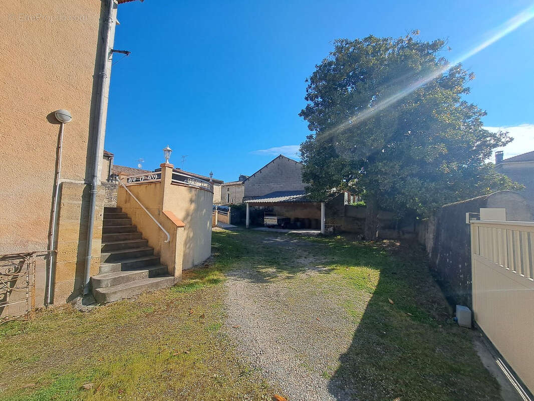 Maison à SAINT-MACAIRE