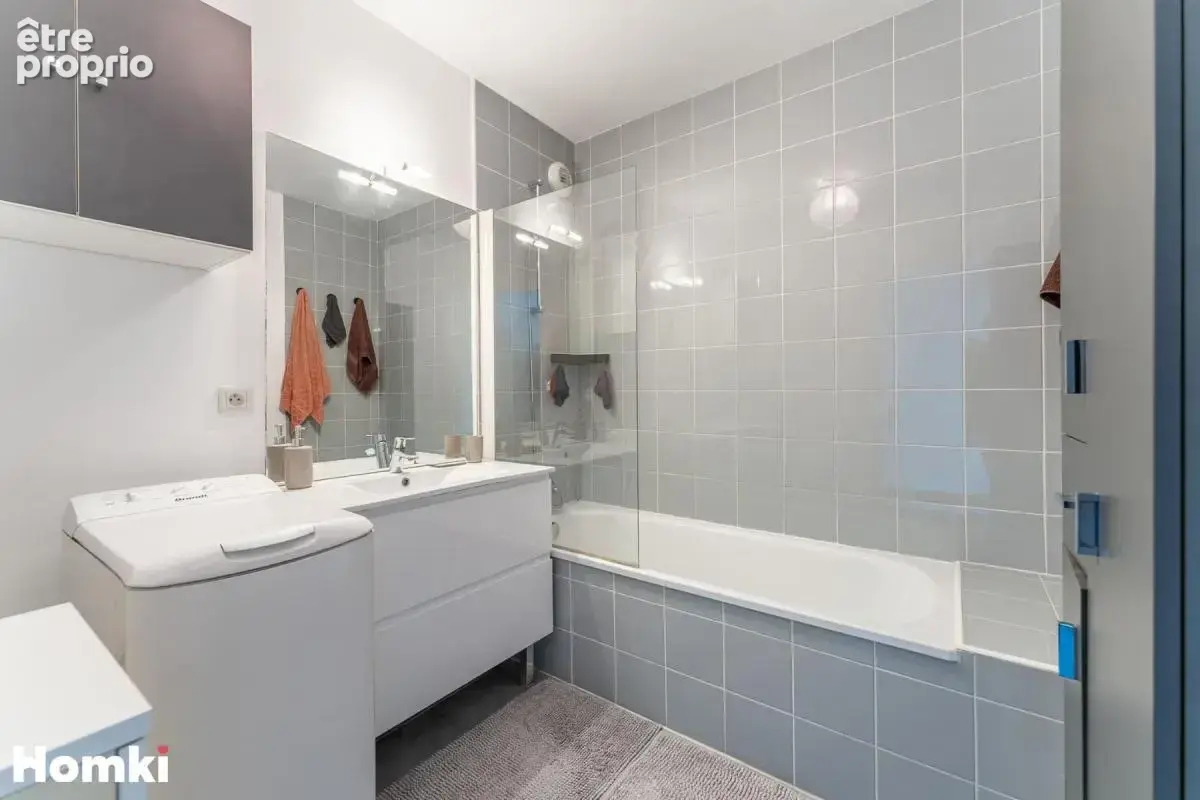 Appartement T3 de 72 m²- Avenue Viviani - Lyon 8 - photo 8