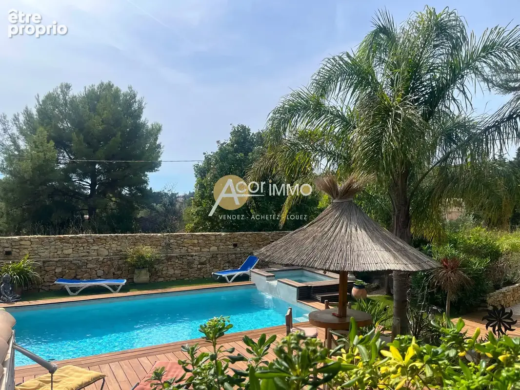 Sanary villa - photo 10