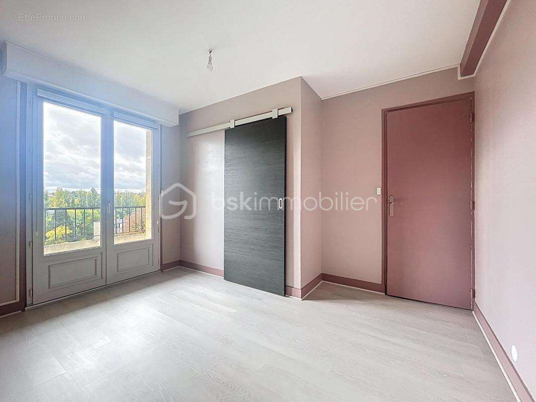 Appartement à SAVIGNY-SUR-ORGE