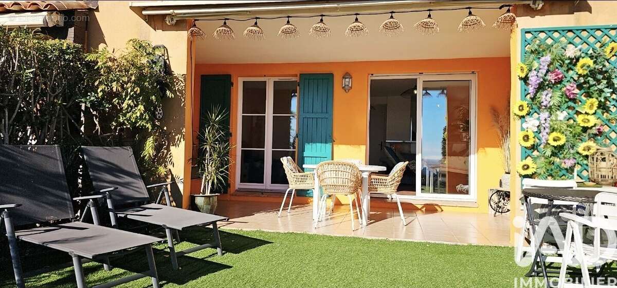Photo 4 - Appartement à ROQUEBRUNE-SUR-ARGENS