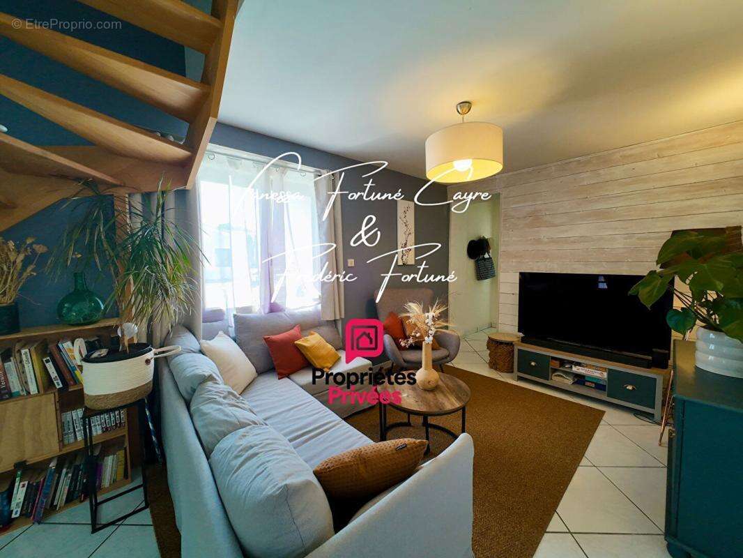 Appartement à PAREMPUYRE