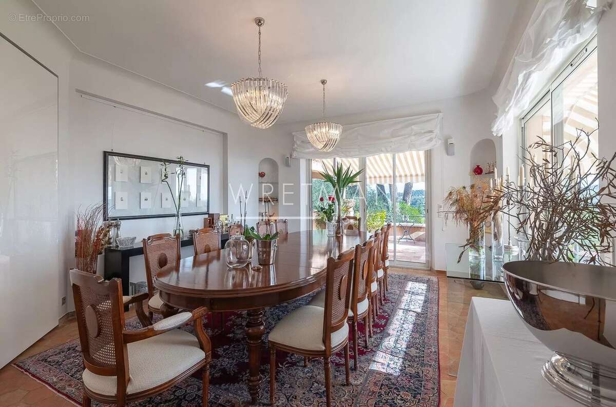 Maison à MOUGINS