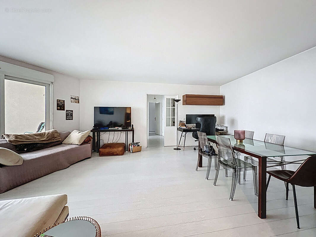 Appartement à SURESNES