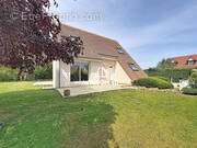 Maison à CORMELLES-LE-ROYAL