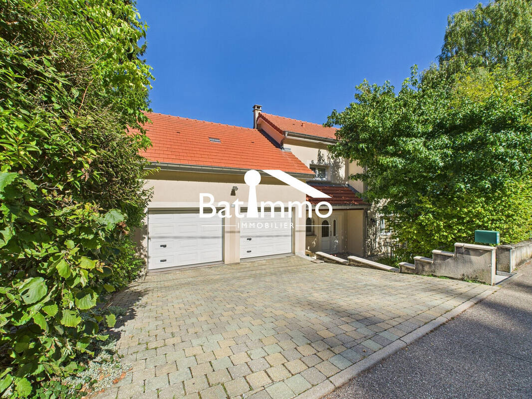 Maison à ARS-SUR-MOSELLE