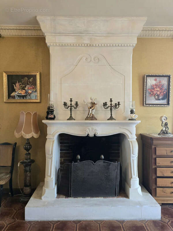 Maison à ROULLET-SAINT-ESTEPHE