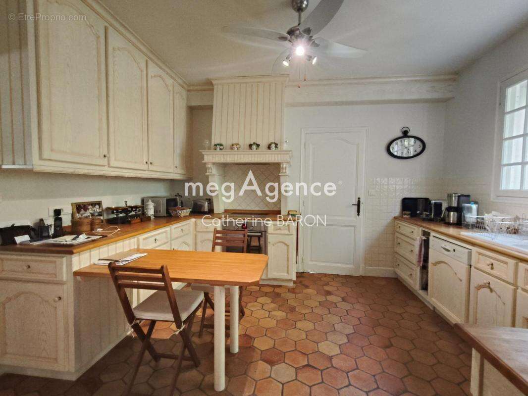 Maison 3 chambres jardin piscine - photo 3