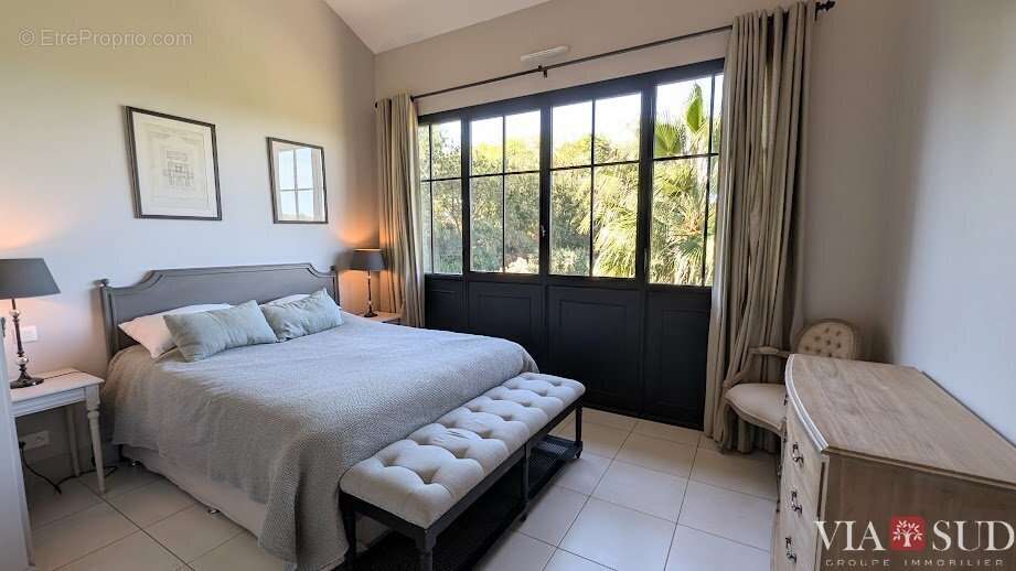 Appartement à PUISSALICON