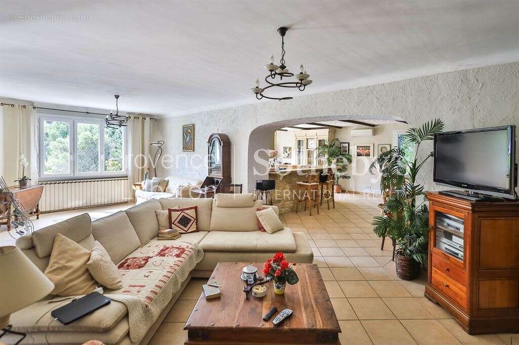 Maison à FONTAINE-DE-VAUCLUSE