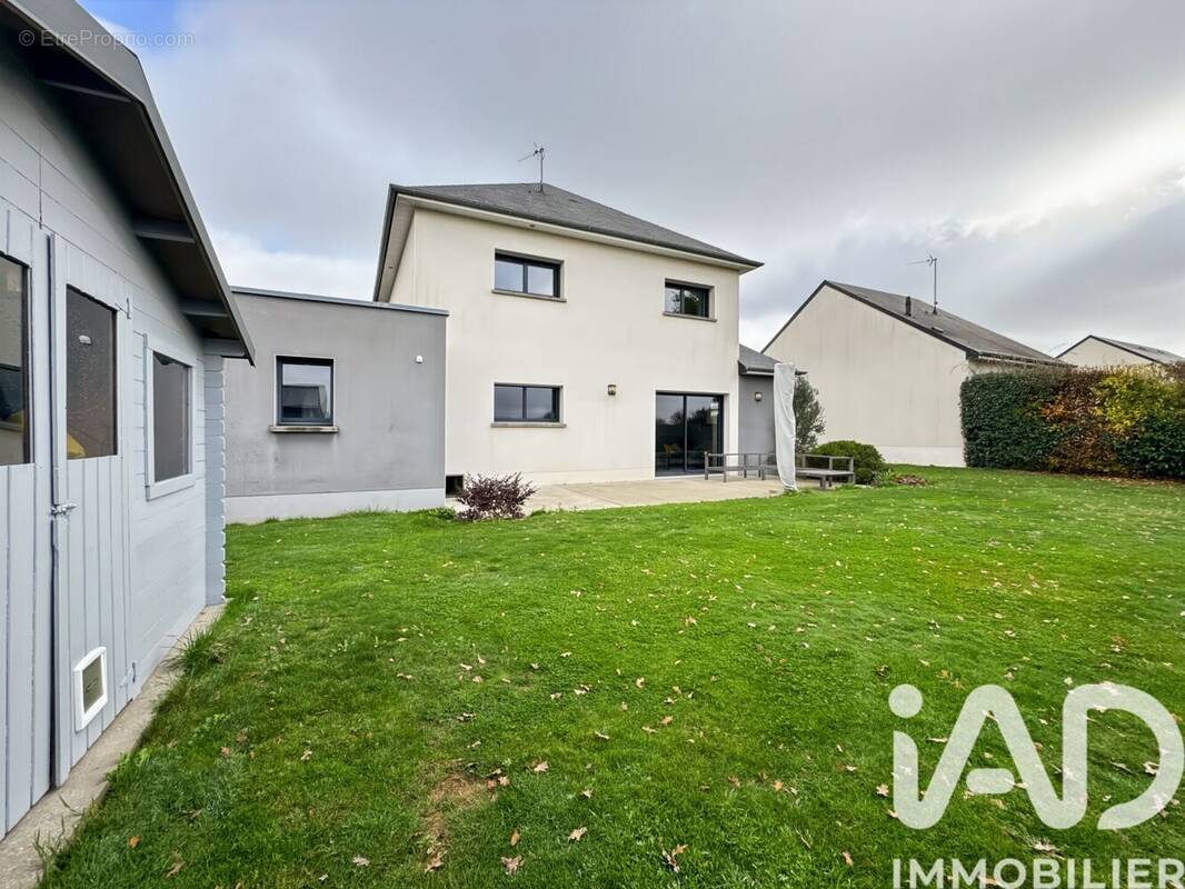 Photo 1 - Maison à BONCHAMP-LES-LAVAL