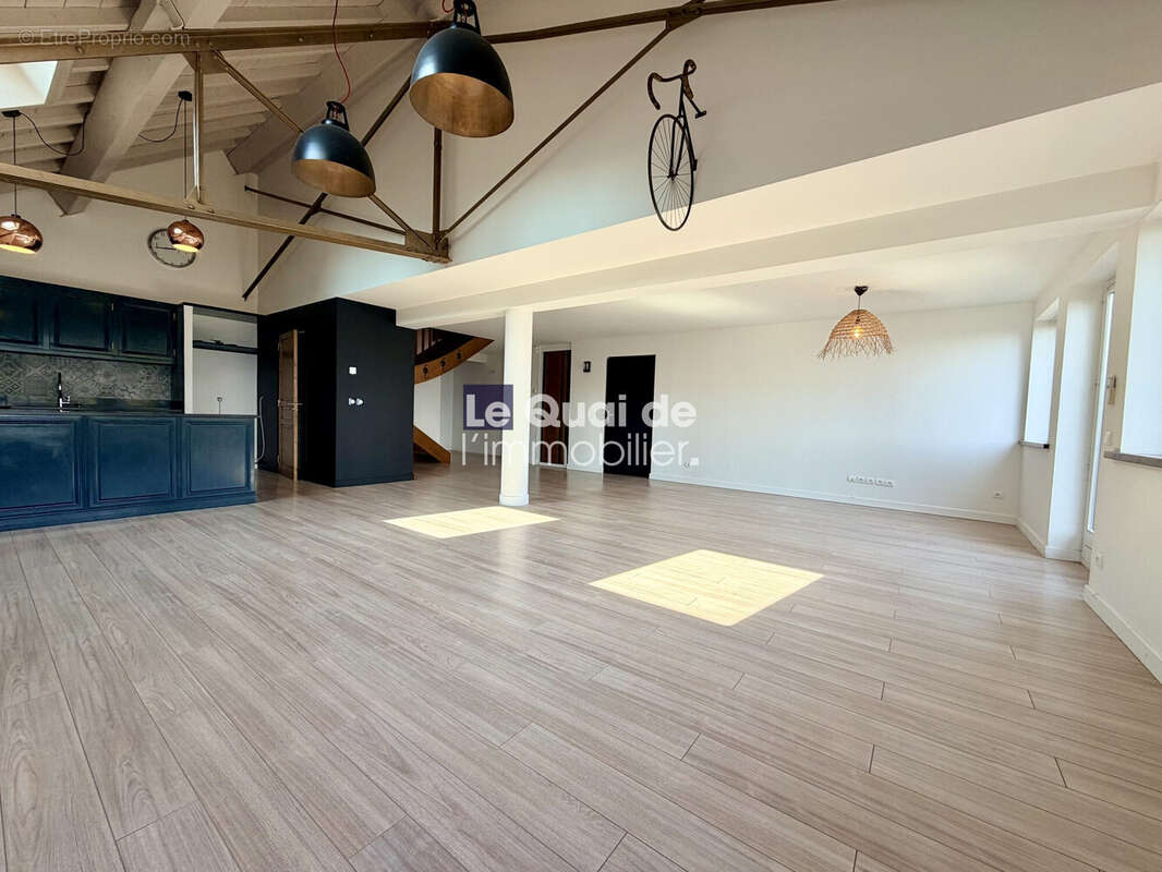 Appartement à LE BOURGET-DU-LAC