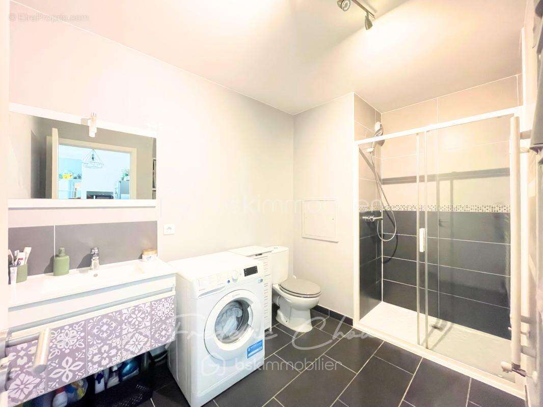 Appartement à VAUJOURS